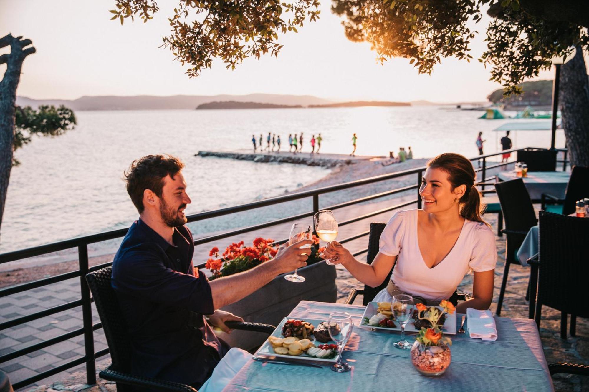 Camping Park Soline Mobile Homes ビオグラード・ナ・モル エクステリア 写真