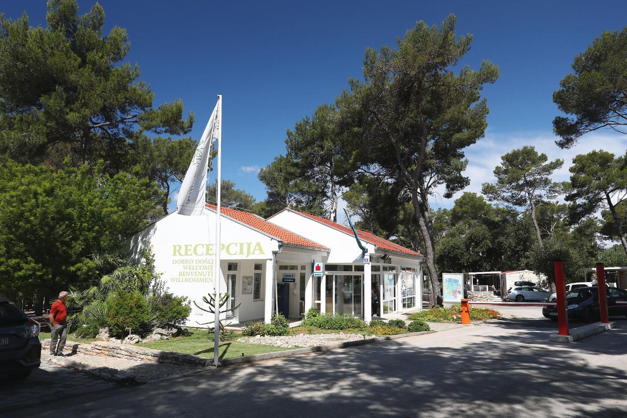 Camping Park Soline Mobile Homes ビオグラード・ナ・モル エクステリア 写真
